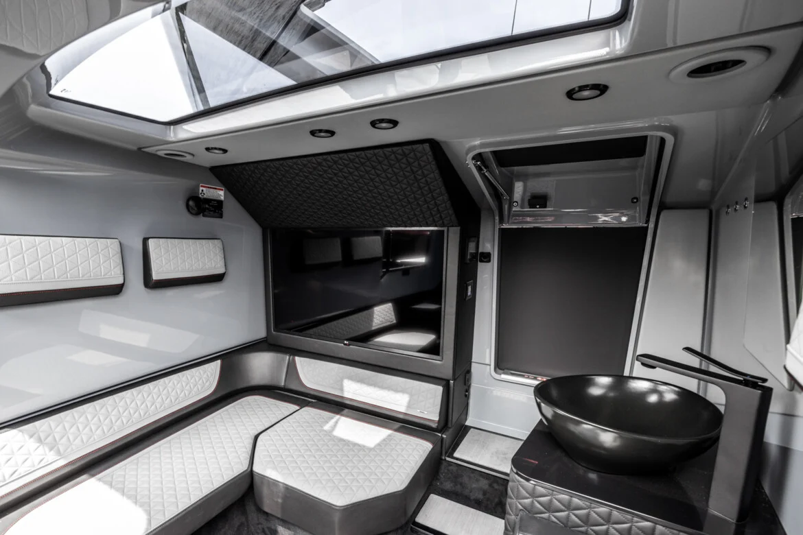 Axopar Brabus 37 - BODYGUARD I, Axopar Brabus · 37 — 14