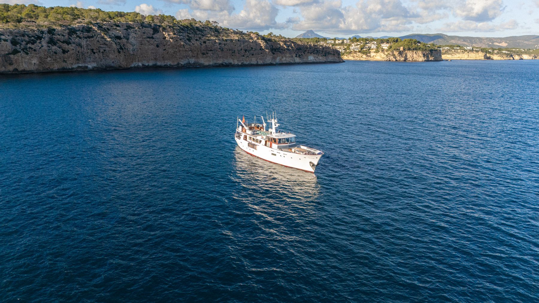 Falcao Uno, Feadship — 4