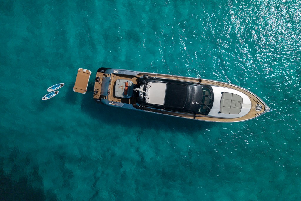 Mangusta 92 - DRIFT, Mangusta · 92 — 37