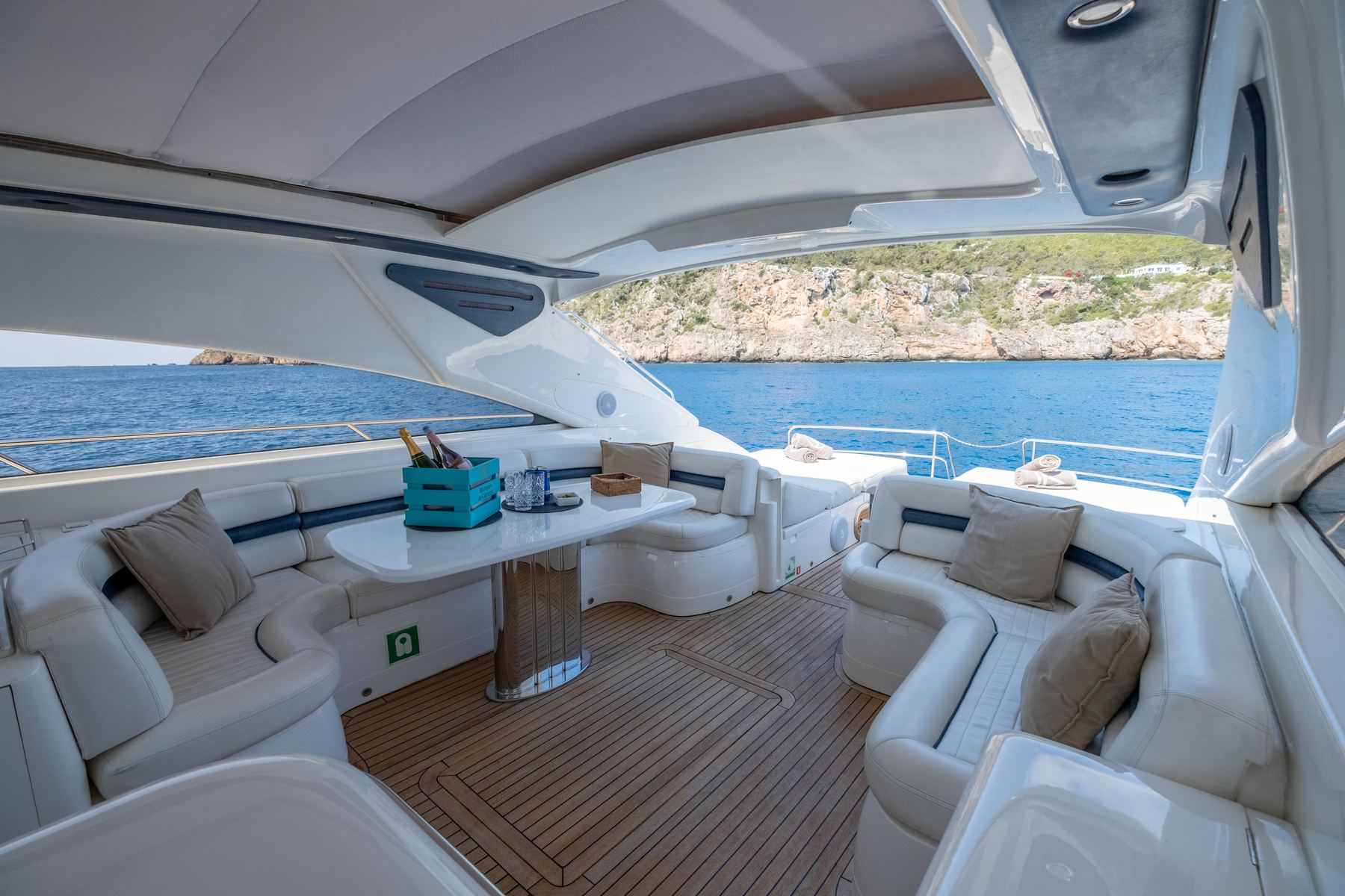 Princess V65 - JULIET, Princess · V65 — 36