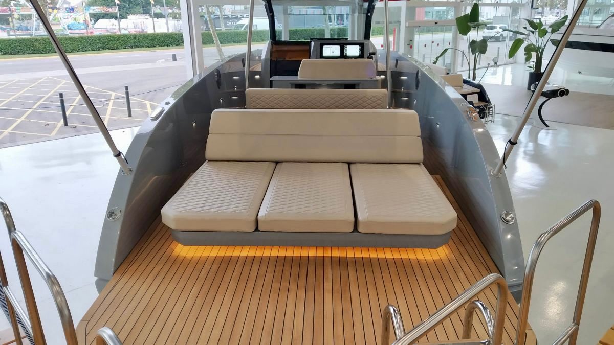 Rand 30 Just Passion, Rand Boats · Rand 30 Just — 12
