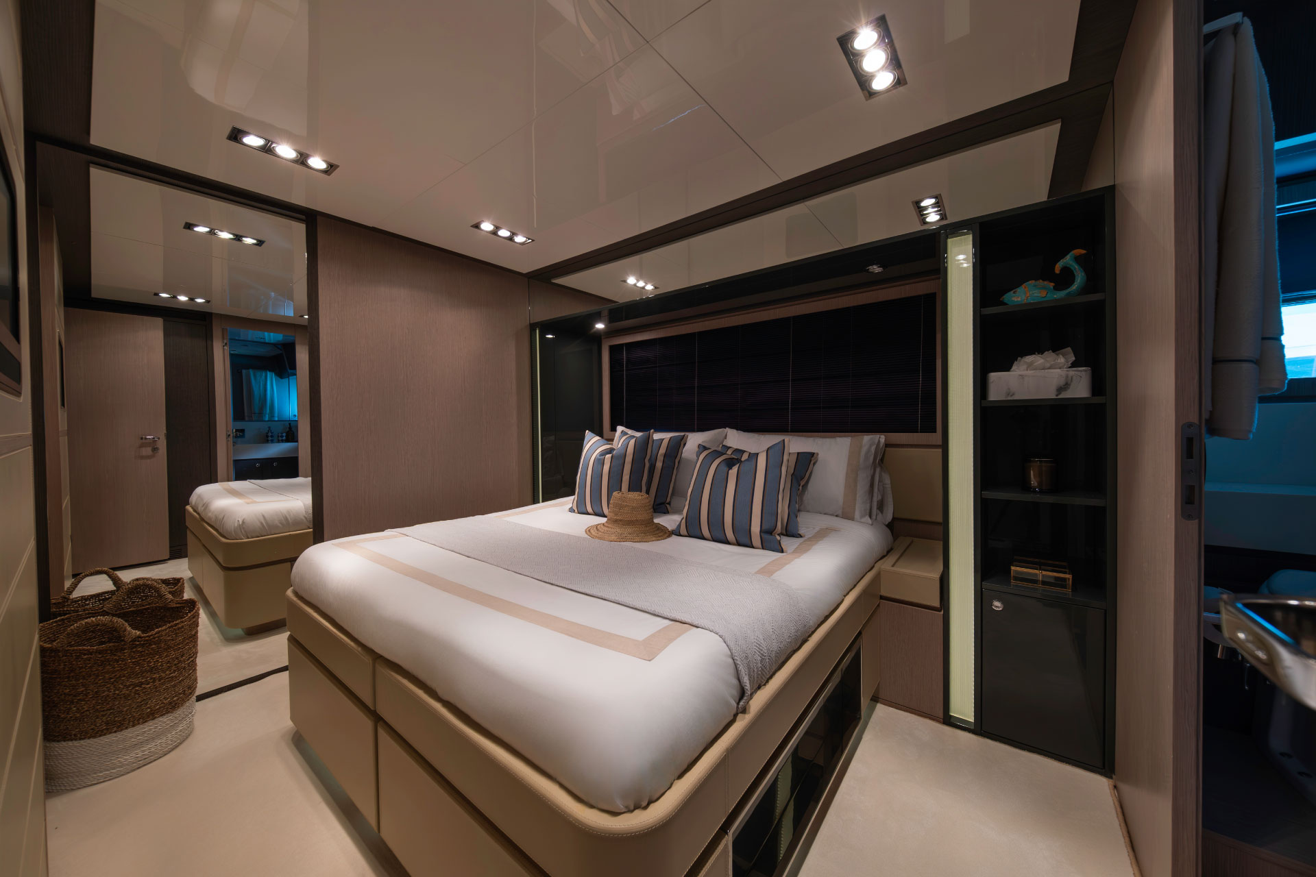 Riva 86 - TANIT, Riva · 86 — 5