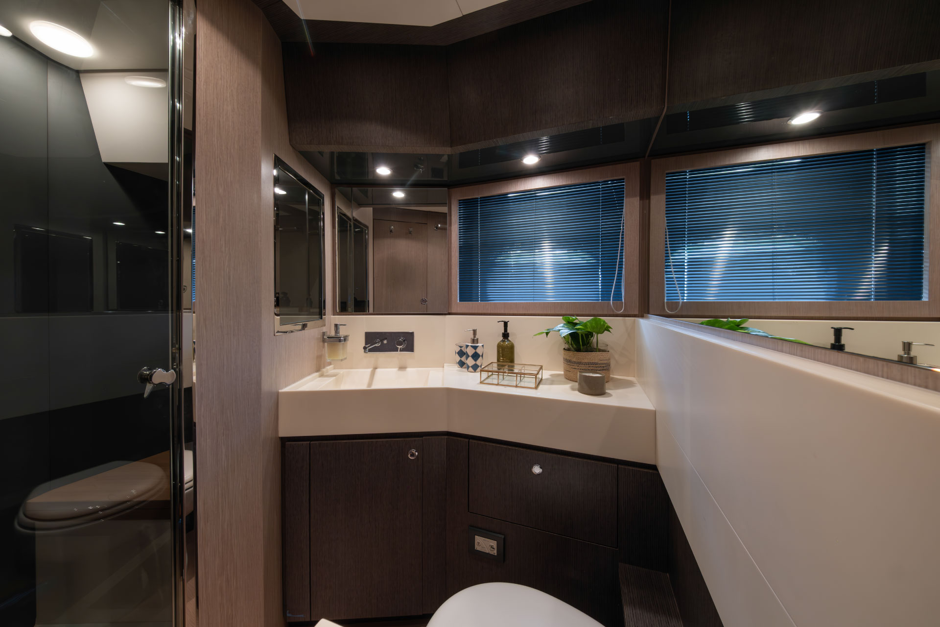 Riva 86 - TANIT, Riva · 86 — 9