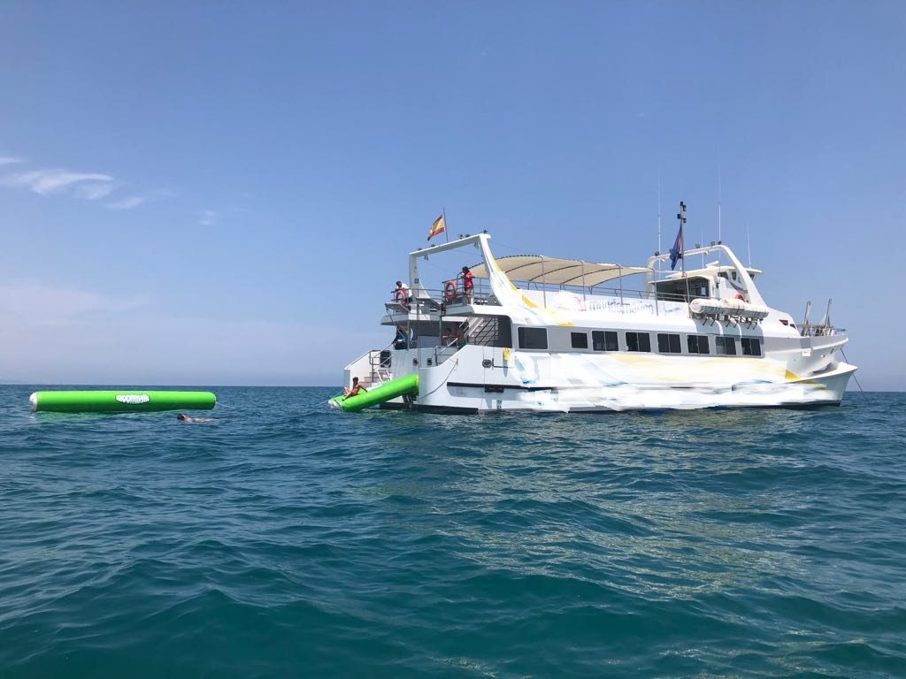 Trimarán de pasaje Bazán 27 m · ESTRELLA FUGAZ, Bazán Trimarán de pasaje 27 m, en venta