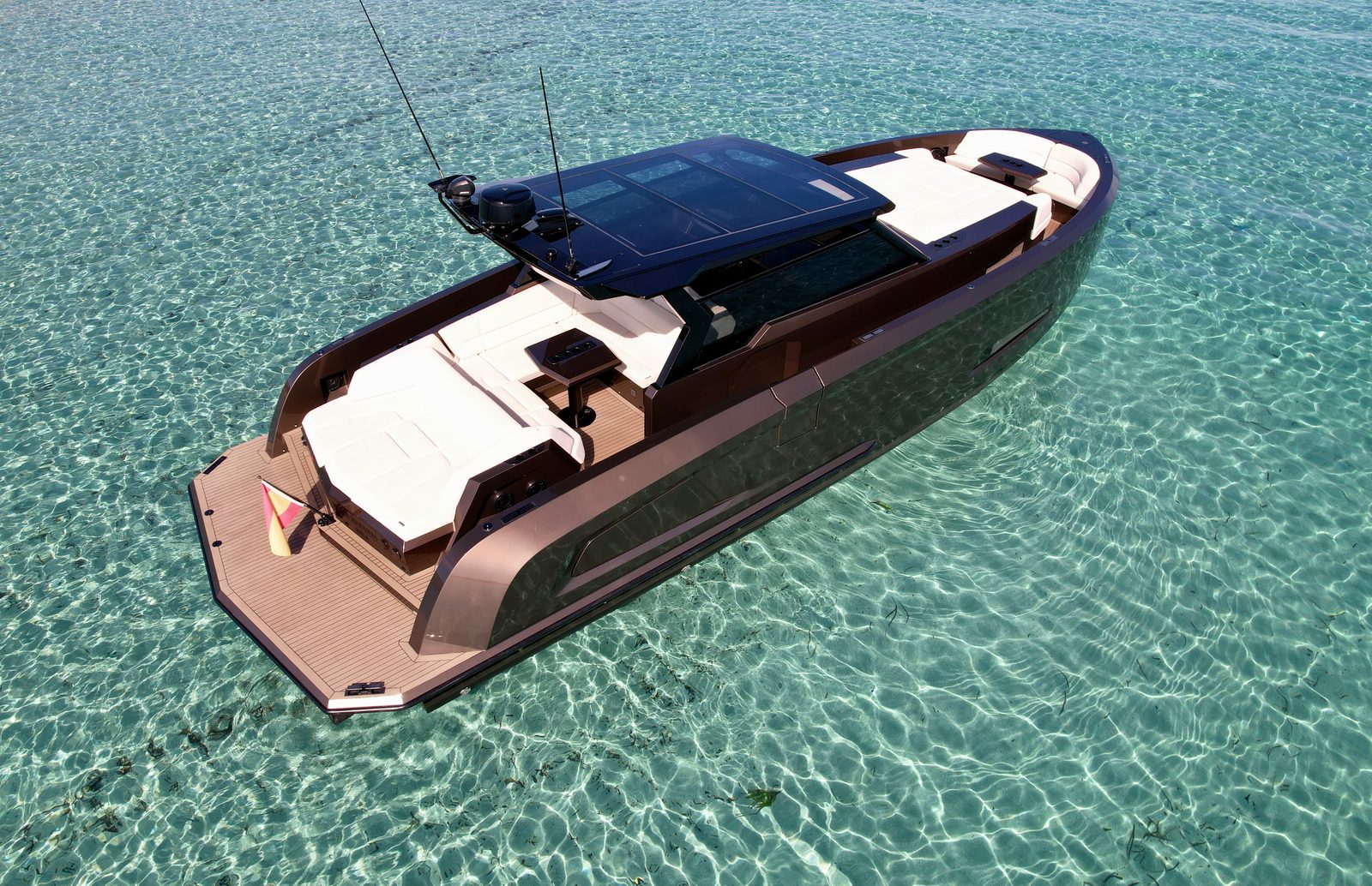 Vanquish 45 Media Naranja, Vanquish Vanquish 45 Media, en alquiler en Ibiza, Marina Ibiza