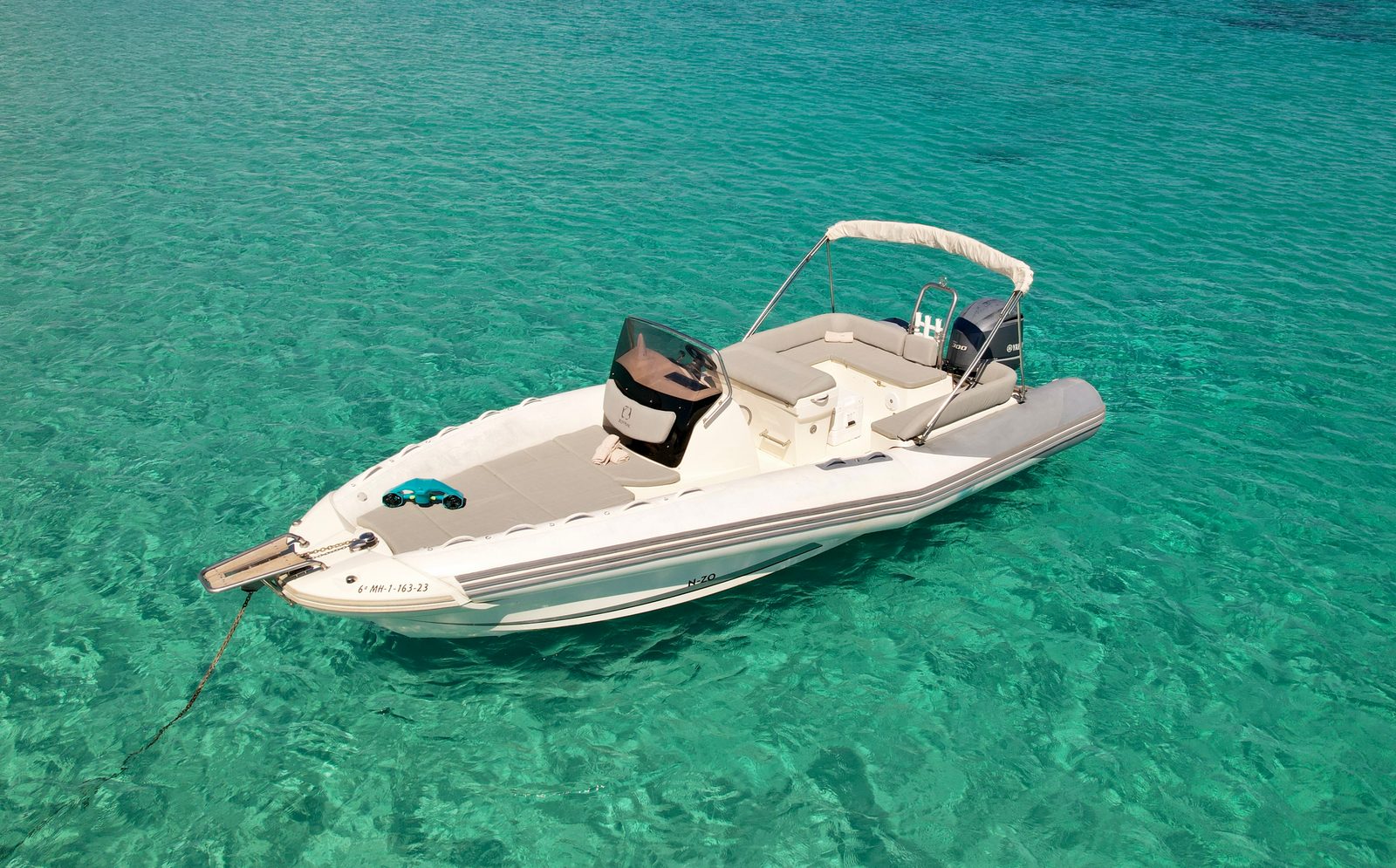 Zodiac Nzo 760 Just Great, Zodiac Zodiac Nzo 760 Just, en alquiler en Ibiza, Marina Ibiza